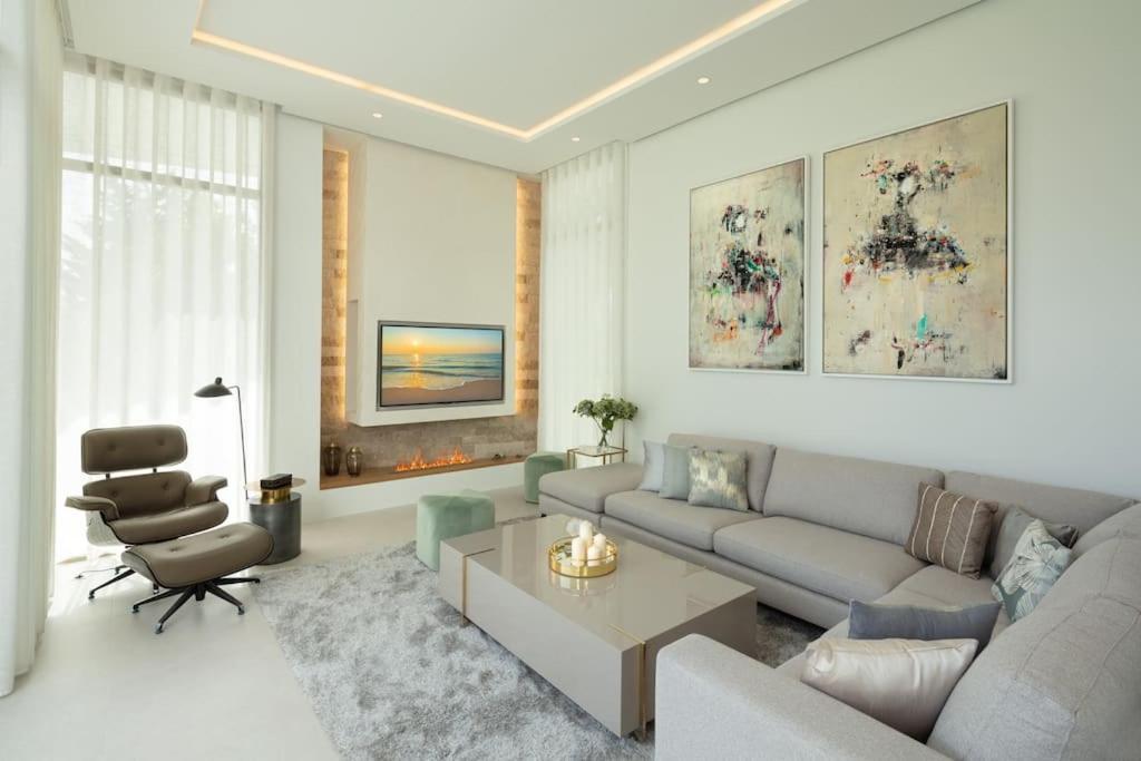 Villa Amazing Modern Located Mins From Rdr234 Marbella