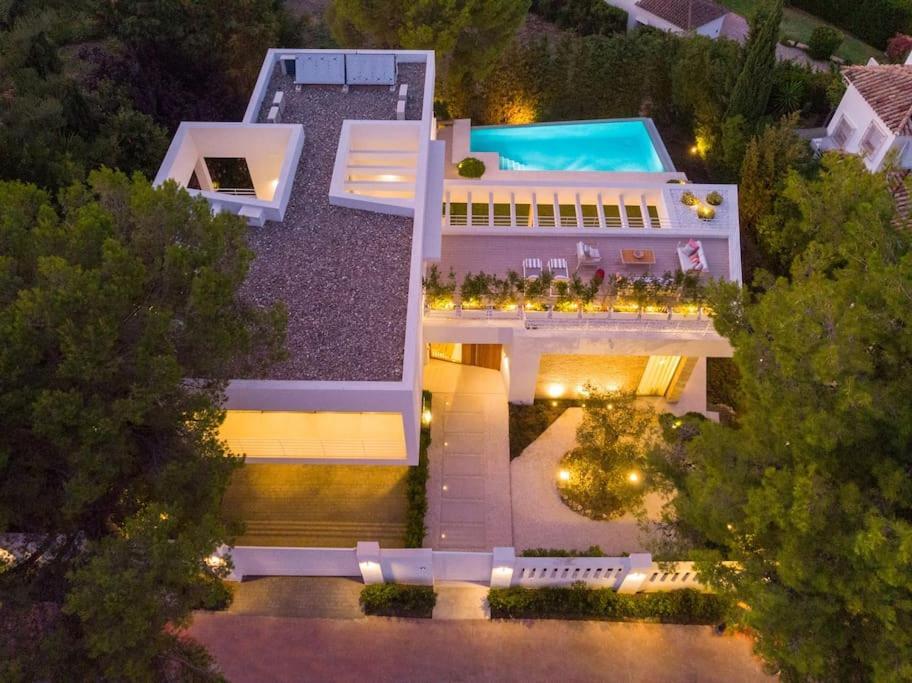 Villa Amazing Modern Located Mins From Rdr234